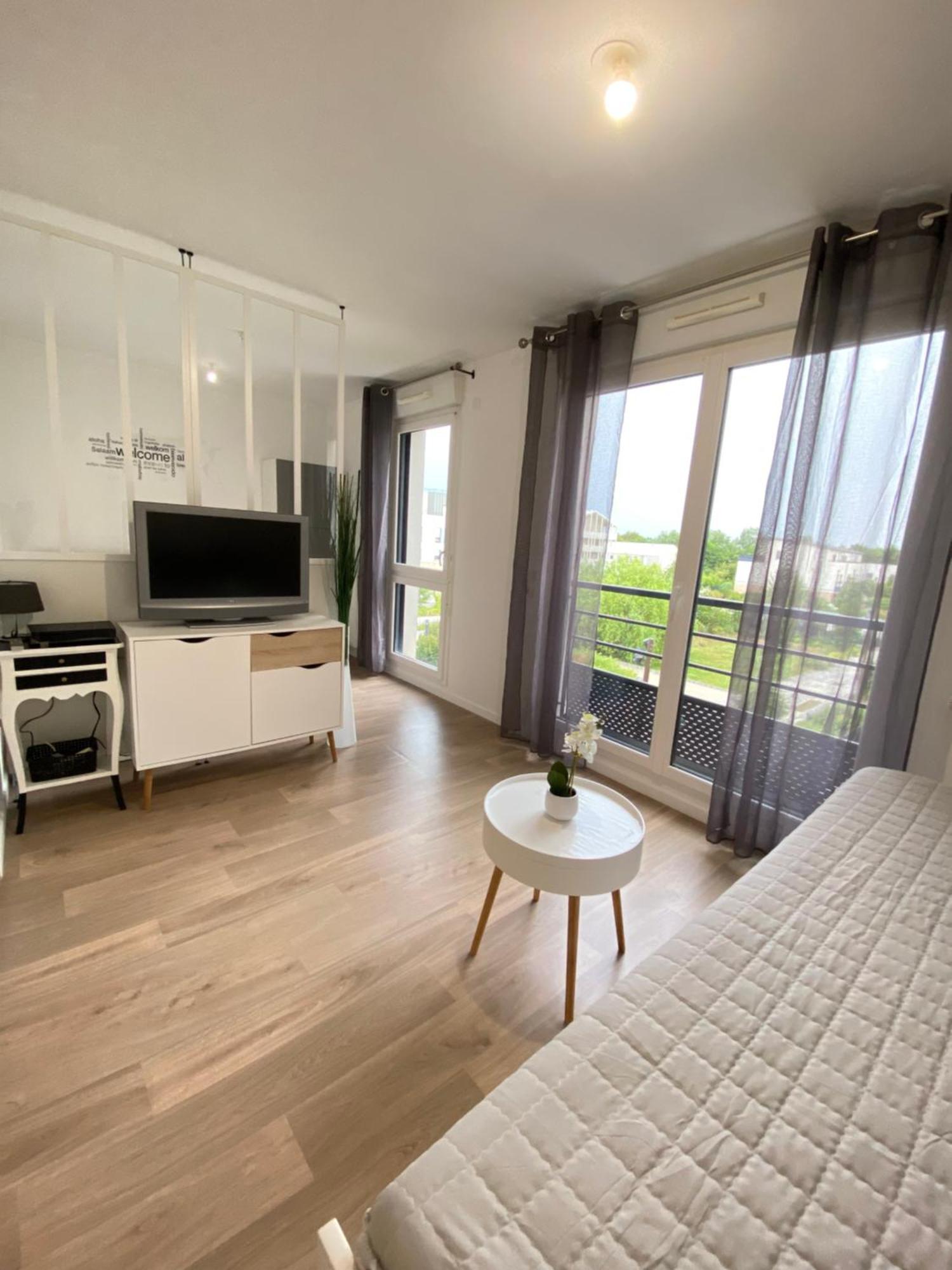 Grand Studio Montevrain - Disneyland Rer A Esterno foto